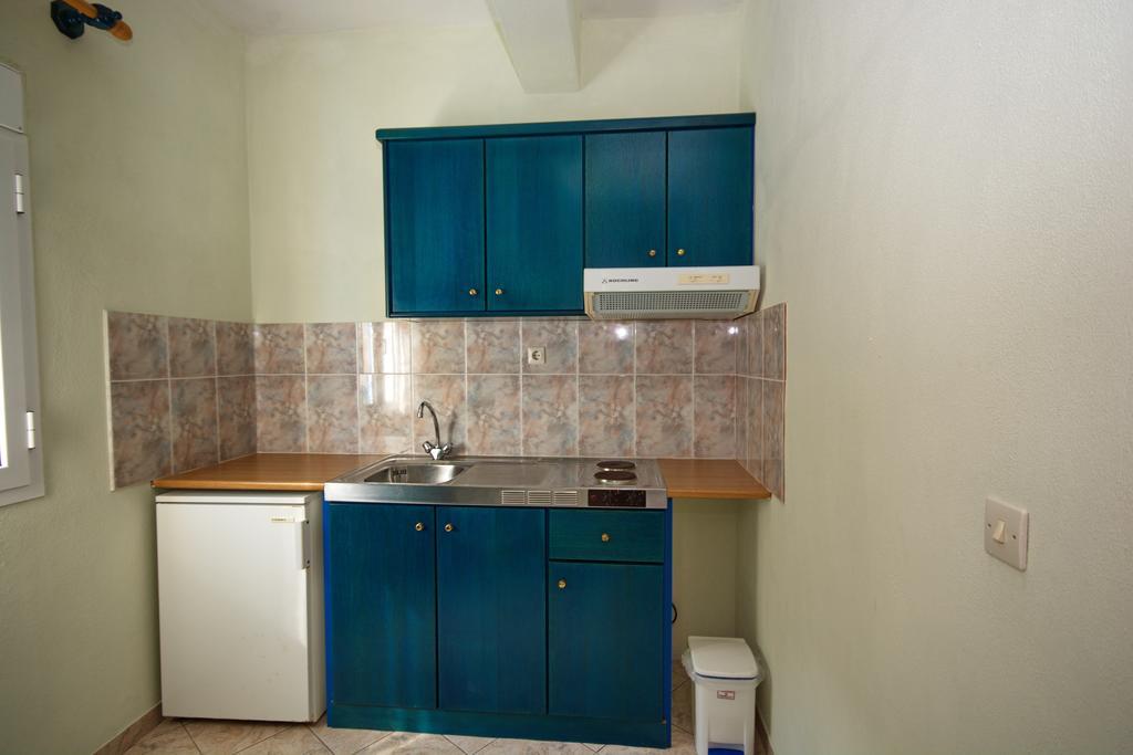 Studios Nelli Alonissos Patitiri  Bilik gambar